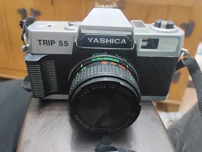 Câmera Analógica Yashica Trip 55 - Clássica e Funcional!