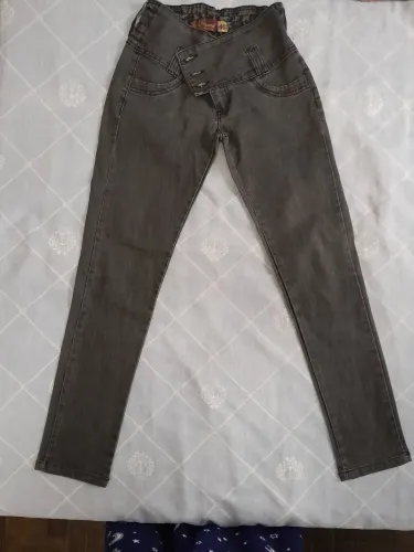 Calça jeans com elastano 