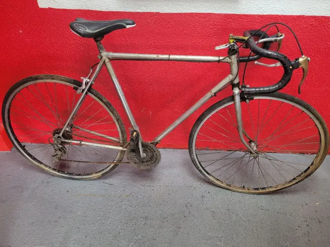 Bicicleta antiga de corrida