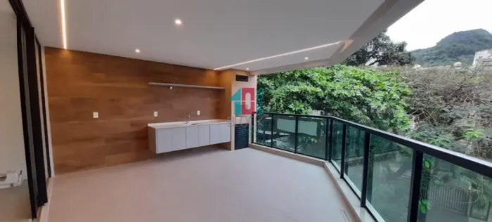 Barra da Tijuca | Apartamento 3 quartos, sendo 3 suites