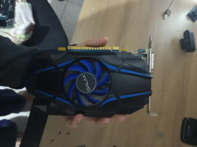 Placa de vídeo GT 1030 + 2 fans Acegeek