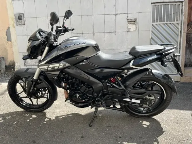 Bajaj Dominar D200 2023/2024 - Único dono
