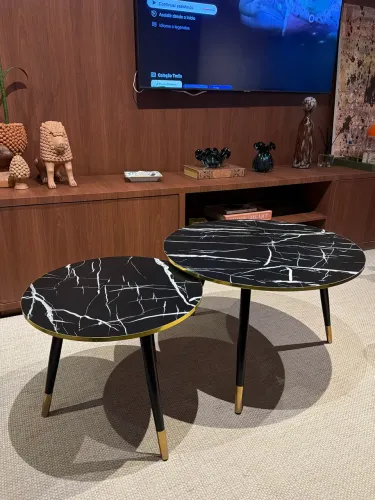 Conjunto de duas mesas de centro