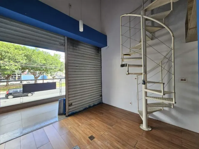 Loja com 36m² no Castelo