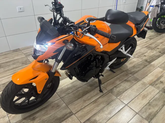 Vendo cb500F pneus novos apenas 18 mil km rodados