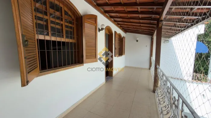 Casa Geminada Individual - Modernidade e Confor
