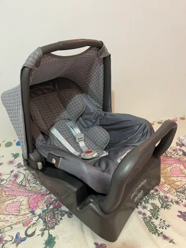 Bebê conforto + base