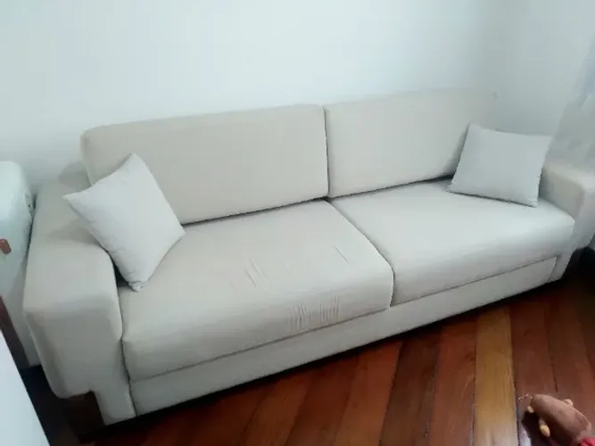 LINDO SOFÁ PARA SALA DE VISITAS, 4 PESSOAS, SEMI-NOVO...