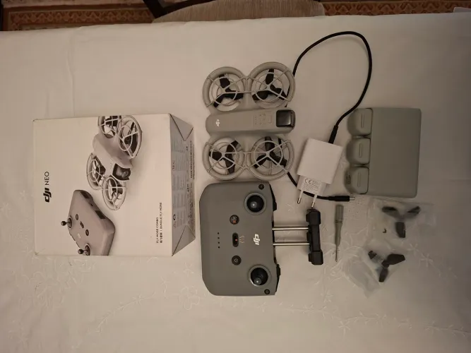 Vende-se drone DJI NEO, semi novo, em excelente estado de conservação.