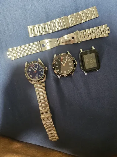 Lote 3 Caixas de Relógio (2 Champion Quartz + 1 Umbro Digital) + Pulseiras