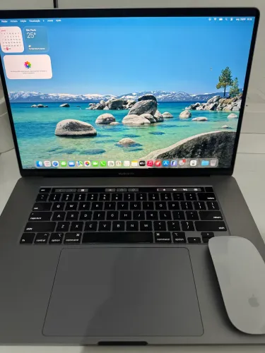 MacBook Pro 32Gb + Magic Mouse 