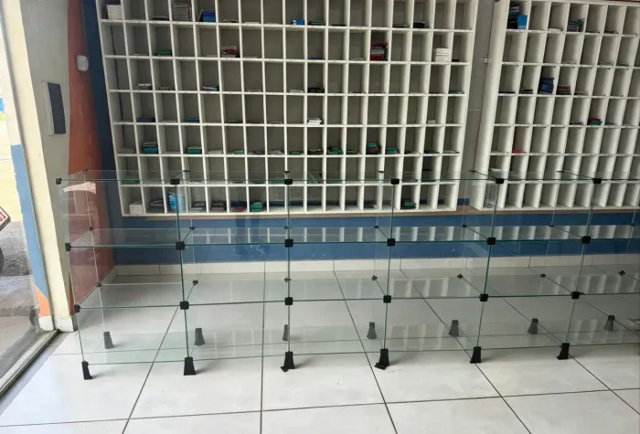 Prateleira de vidro