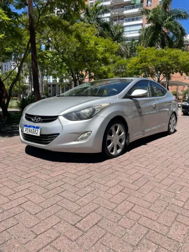 Hyundai Elantra GLS 1.8 16V Aut. 2012