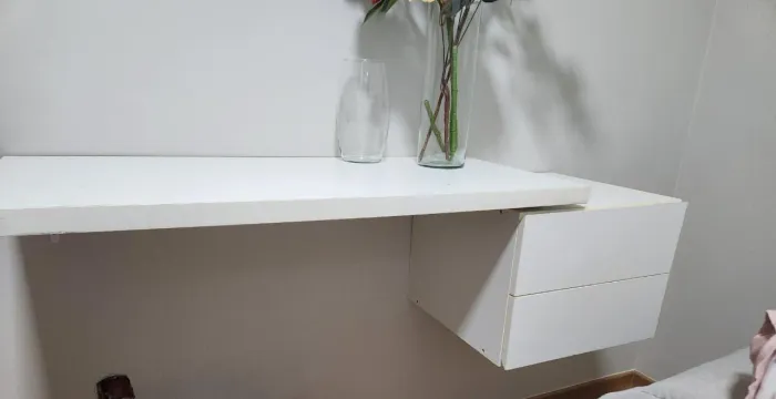 Prateleira com gavetas ,não entrego