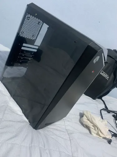 Gabinete pc gamer
