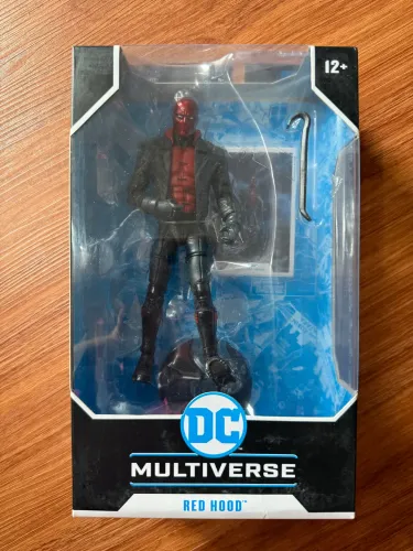 RED HOOD multiverse