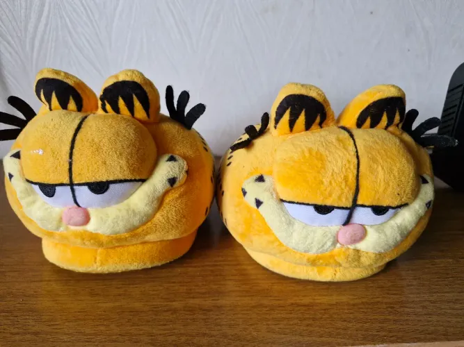 Pantufas Garfied Cacau show