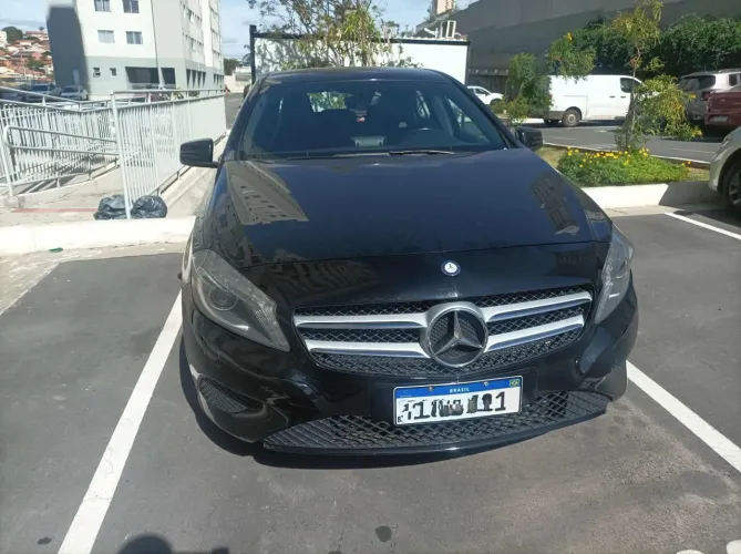 Mercedes-Benz Classe A 200 1.6 TB 16V Urban 156cv Aut. 2014