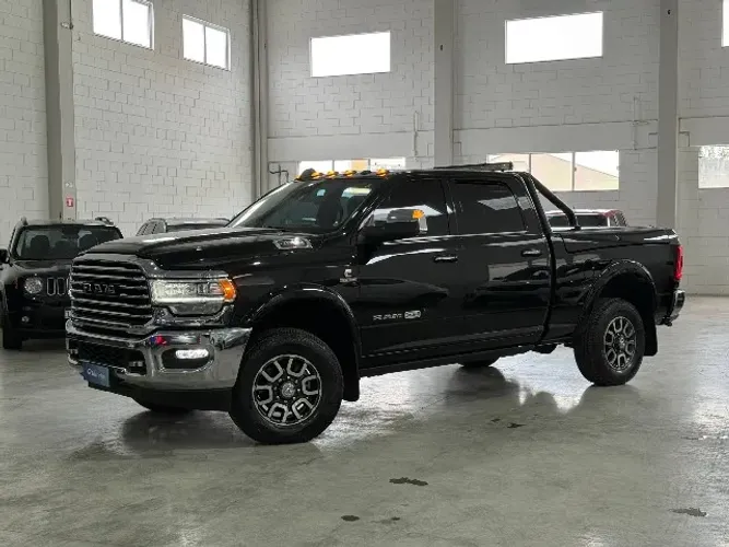 Ram 3500 Limited Longhorn 6.7 TB CD Diesel 2022