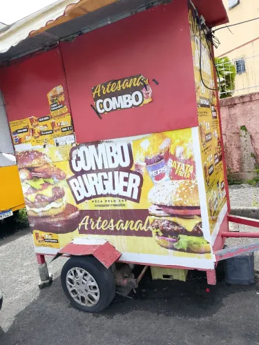 Vende-se um treiller 7 mil  já com ponto b