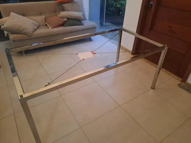Mesa com tampo de vidro!