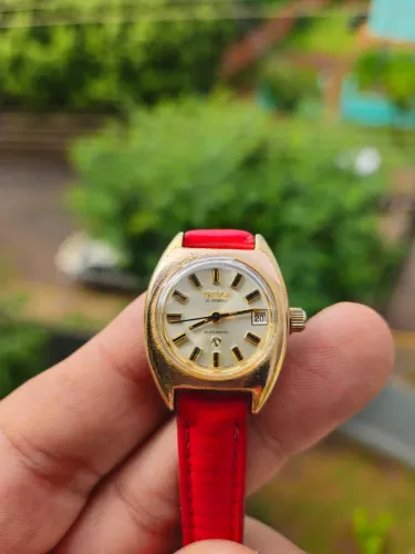 Relógio Suíço Tressa feminino vintage 