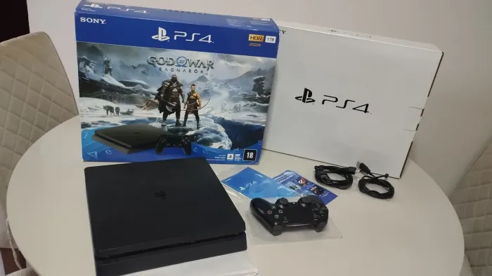Playstation 4 Slim de 1tb novíssimo!