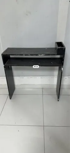 Balcão com marcas de uso 