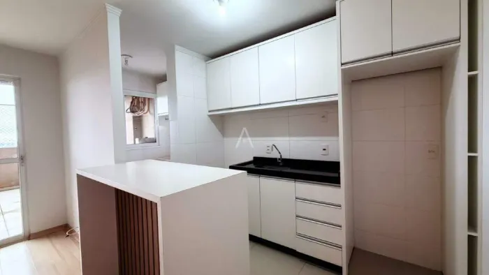 Apartamento para locação no Ed. Thomas Jefferson no Centro de Cascavel