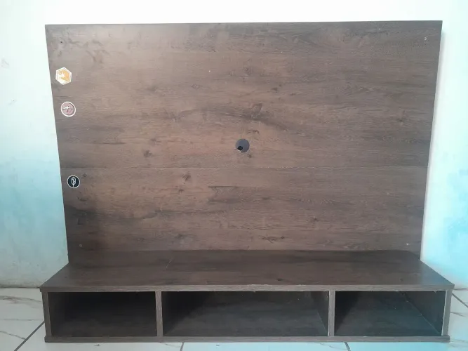 Painel pra TVs de até 50 polegadas