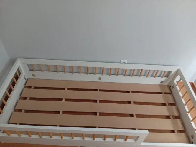Vendo cama montessoriana solteiro