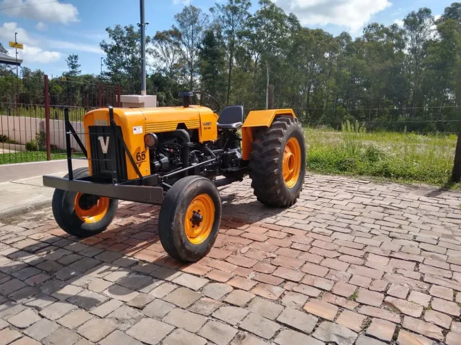 Trator Valmet 65 id
