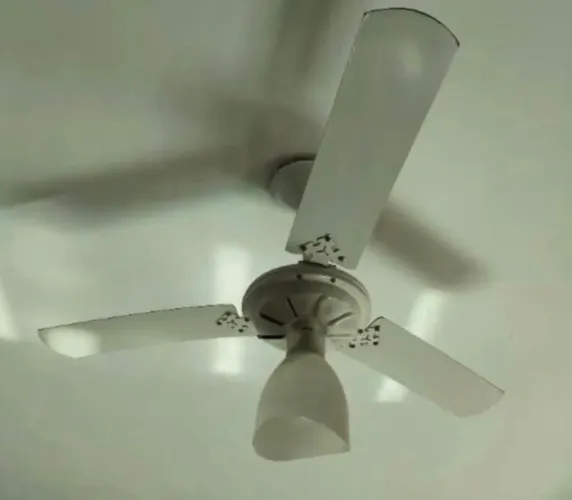Ventilador de teto perfeito e completo 