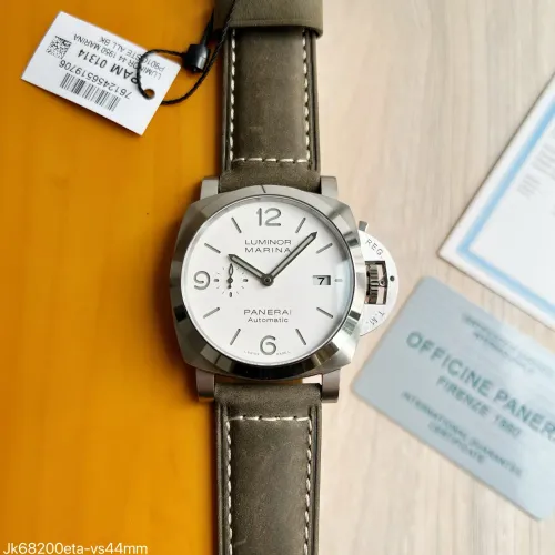 Relógio Panerai Luminor Marina branco