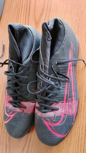 Chuteira Nike Original Nunca Usada tam. 40 Mercurial