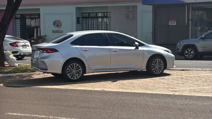 Toyota Corolla XEI 2.0 Flex 16V Aut. 2024