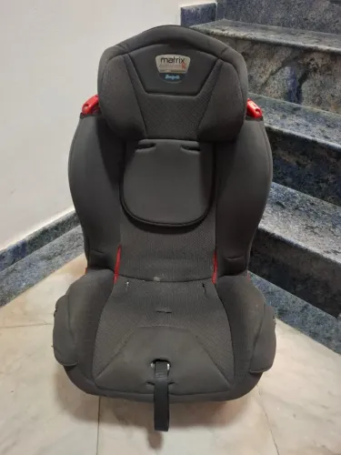 Vendo cadeirinha infantil para carro Matrix Evolution K da Burigoto