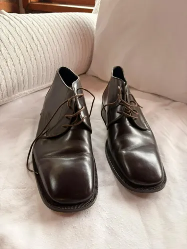 Sapato Dolce e Gabbana social masculino Modelo Chukka/desert boot de couro marrom