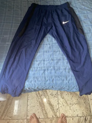 Calça nike dry fit refletiva