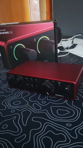 Focusrite 2i2 4th Geraçao