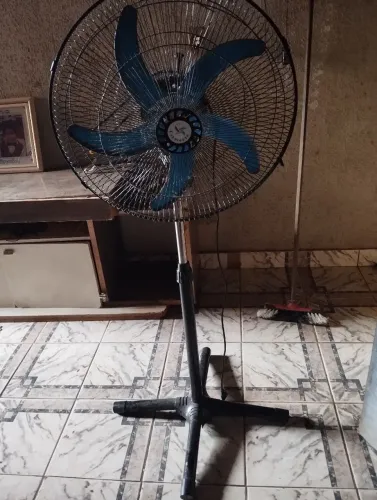 VENTILADOR SEMI NOVO