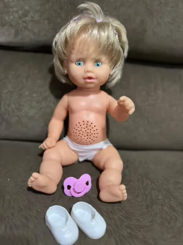 Boneca Estou Feliz No Palácio Meplastic