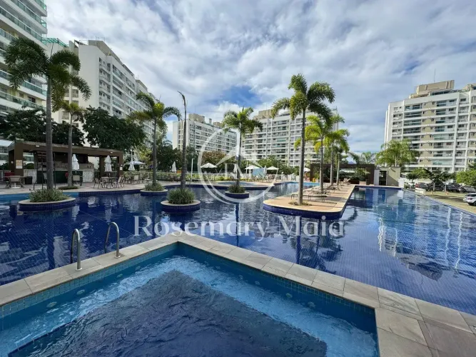 Apartamento 3 Quartos com Suíte, Andar Alto e Sol da manhã no Sublime Max