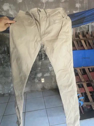 Calça Sarja Skinny Bege Masculina - Tam 38 (Sem Manchas)