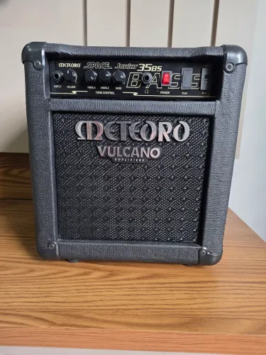 Cubo Amplificador Contra-baixo Meteoro Space Júnior 35bs 35w
