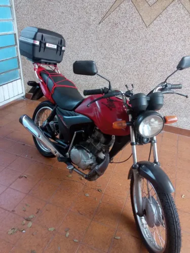 Moto com toda manutenção em dia