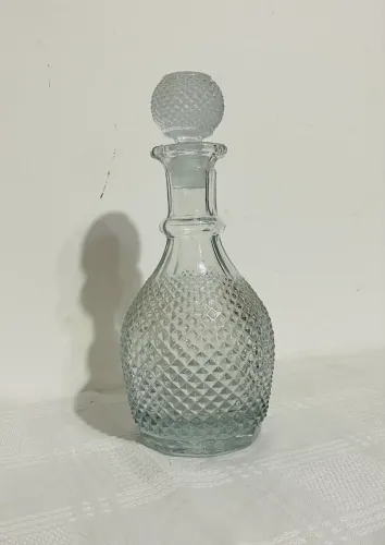Antiga Garrafa Licoreira Vidro Bico De Jaca Redonda Bojuda