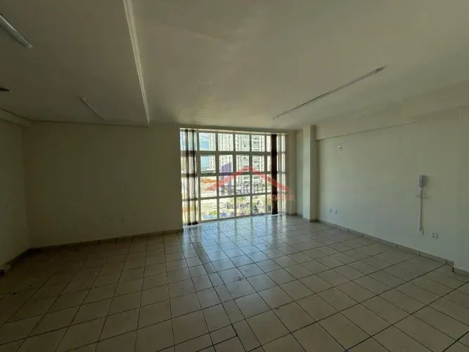 Sala para alugar, 36 m² por R$ 1500/mês - Taquaral - Campinas/SP