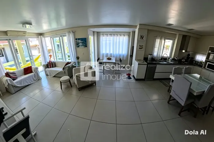 Apartamento duplex de 3 dormitórios para locação bairro Jurerê em Florianópolis