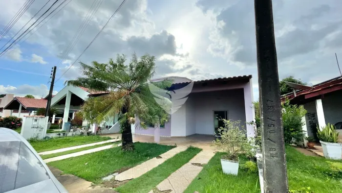 Casa no condomínio residencial Enseada